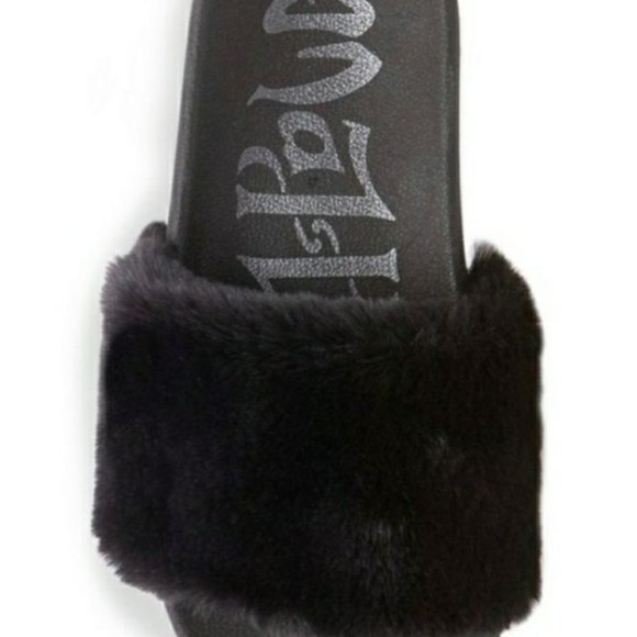 MAD LOVE Slide on Sandals fuzzy house slipper - Picture 3 of 10